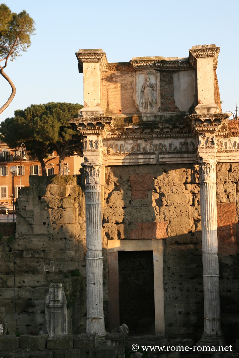 colonade-forum-nerva_1474