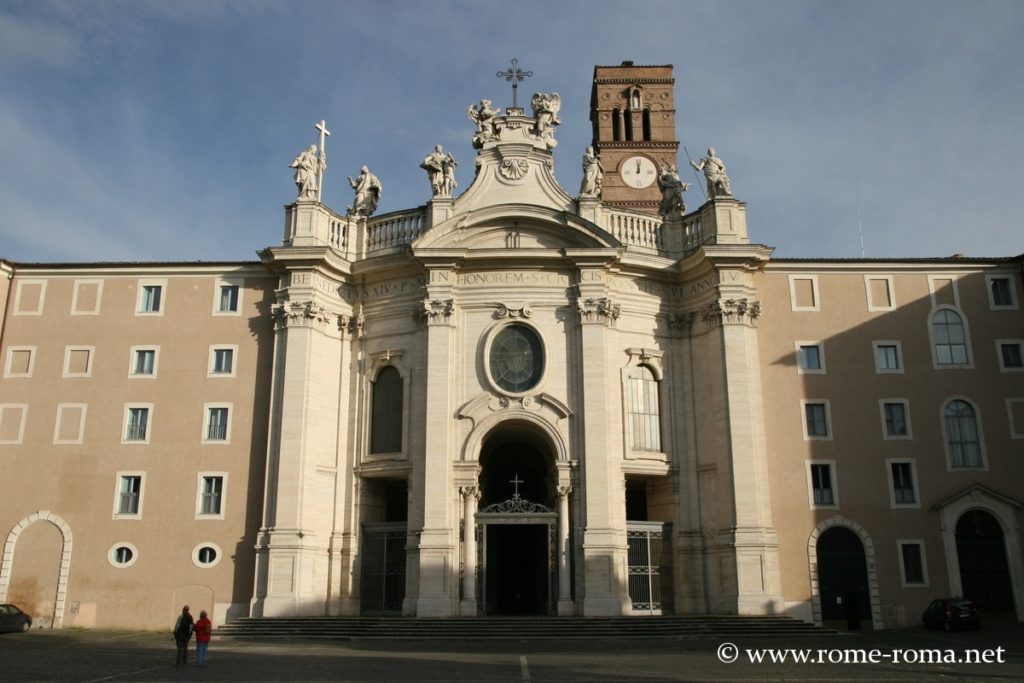 facciata-santa-croce-di-gerusalemme_1088