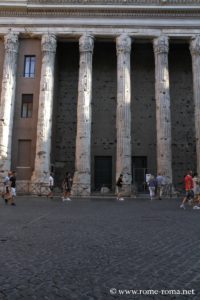 piazza-di-pietra-roma_4733