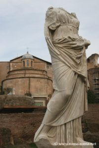 casa-delle-vestali-foro-romano_0094